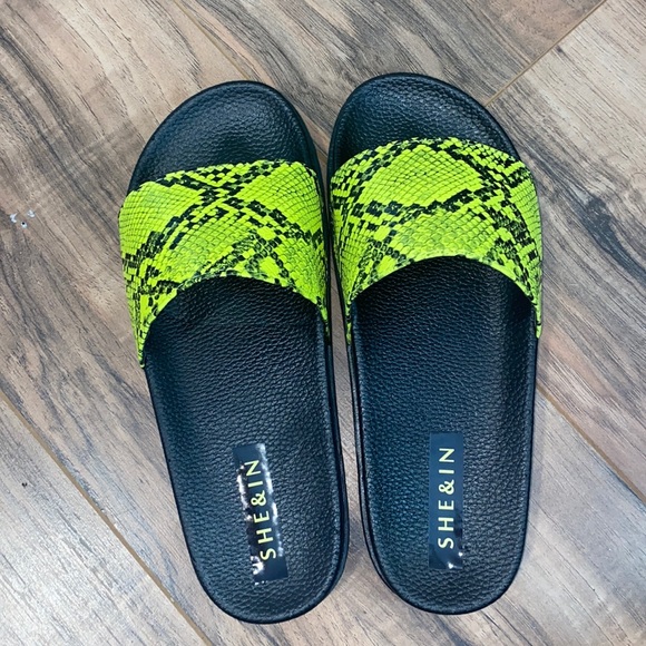 Slides - Picture 1 of 1